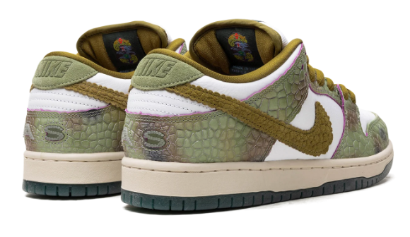 Nike SB Dunk Low Pro Alexis Sablone 'Chameleon' HJ3386-300