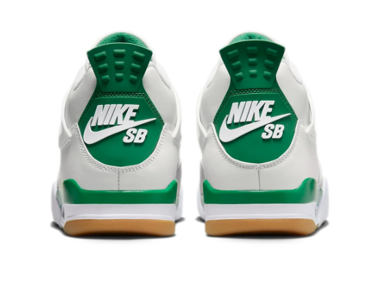 Air Jordan 4 Retro SB ‘Pine Green’ DR5415-103